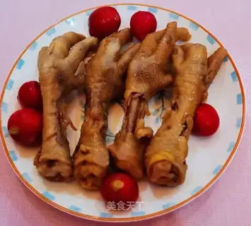 Frozen chicken claws