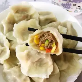 Beef corn and vegetable dumplings