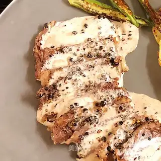 Black pepper steak