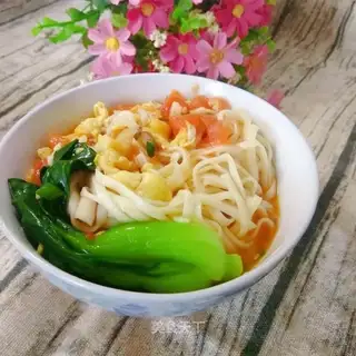 Tomato egg noodles