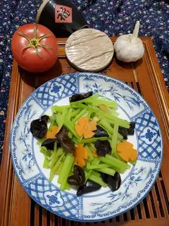Celery with black moor