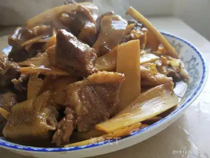 Duck and bamboo