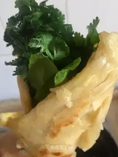 Hand grab cake