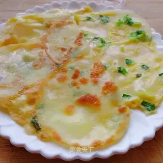 A dumpling omelet