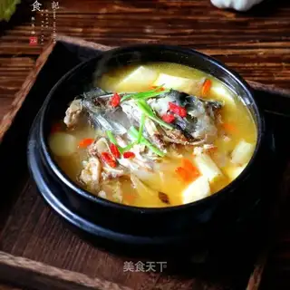 A soup of cinnamon