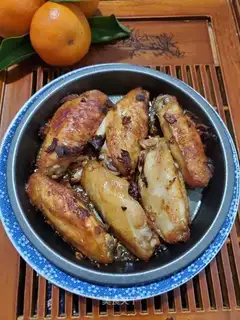 Roasted chicken wings