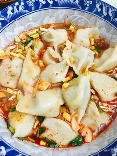 Sour soup dumplings