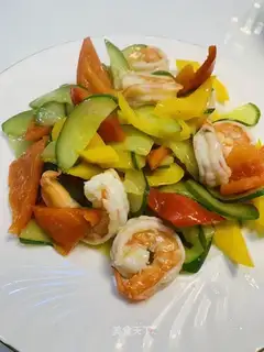 Pepper cucumber shrimp