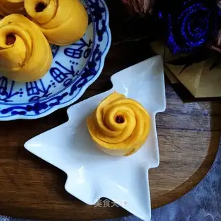 Pumpkin roses