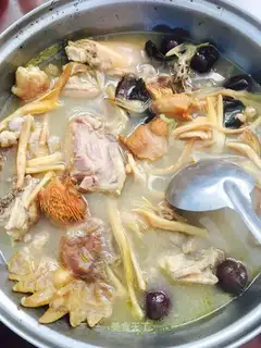 Monkey-head mushroom stewed cock