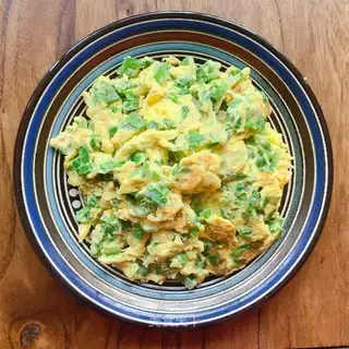 Onion fried eggs