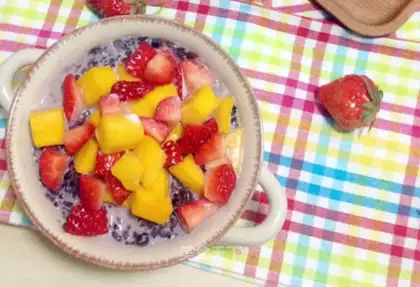 Fruit porridge