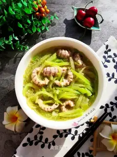 Shrimp radish soup