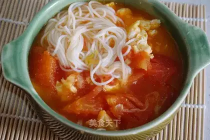 Tomato egg noodles