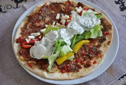 Turkish pizza