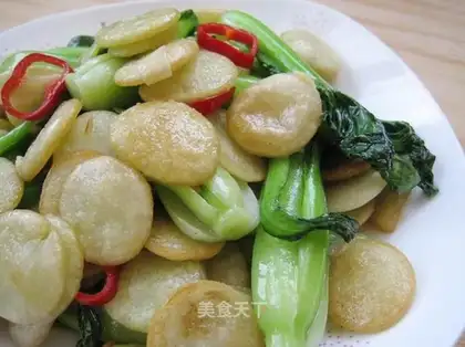Green vegetable money cake