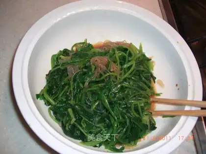Spinach mixed vermicelli