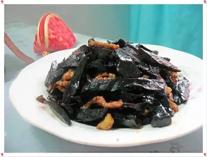 Shredded pork with mustard