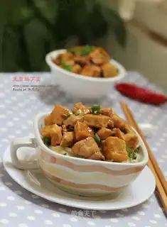 Tofu chicken diced noodles