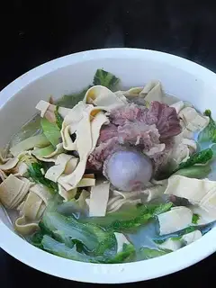 Stewed with dried tofu with Chinese cabbage