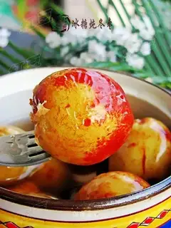 Stewed winter dates with rock sugar