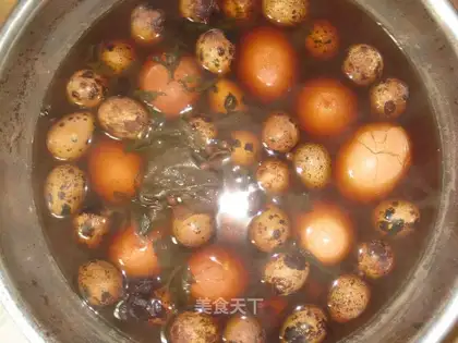 Spiced quail eggs
