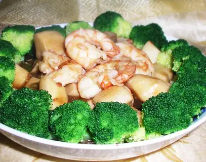 Shrimp stuffed with fresh mushroom