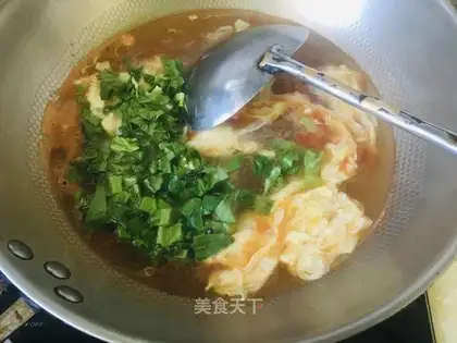 Ketchup, egg gravy soup
