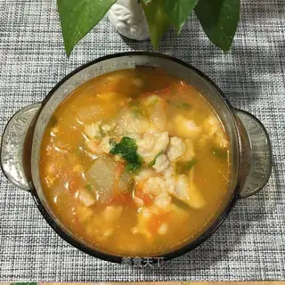 Tomatoe tonic soup