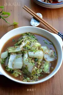 Shrimp sauce and cabbage