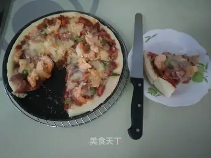 Shrimp ham pizza