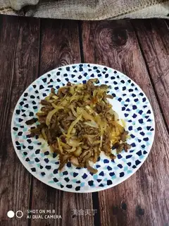 Sheep fried onions