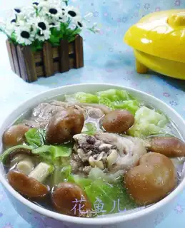 Sphinx, cabbage, pig's lap soup