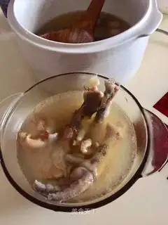 Fish and chicken foot soup