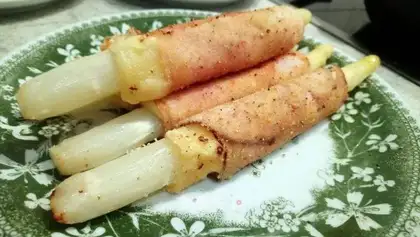 A white ham and cheese roll