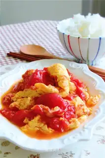 Tomato fried eggs