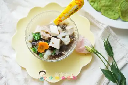 Tofu meatball soup