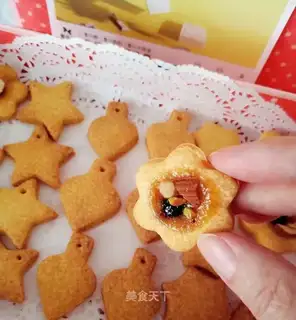 White makes cookies