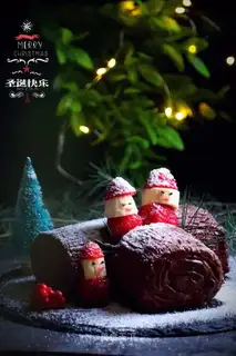 Christmas stake cake