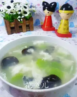 Blackwood, egg and flower soup