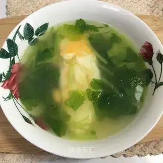 Burdened eggs and celery soup