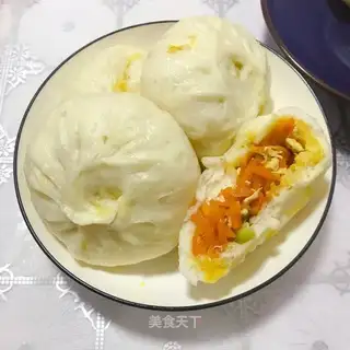 Carrot egg buns
