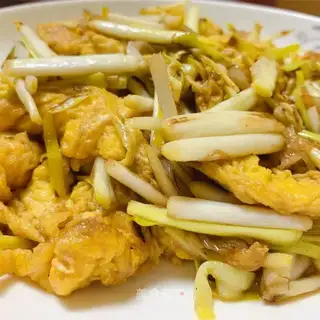 Quick, greasy and yellow eggs