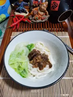 Spaghetti mushroom sauce