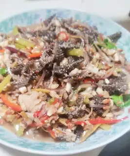 Fried leaves
