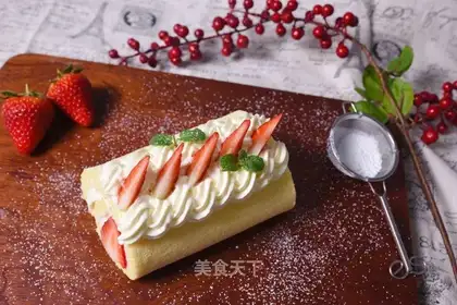 Strawberry roll