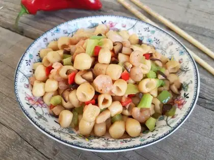 Shrimp noodles