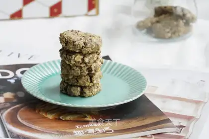 Black oatmeal cookies