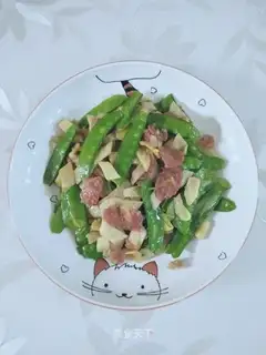 The apricot mushrooms