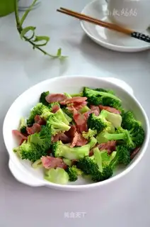 West Blue Flowers fried sausage